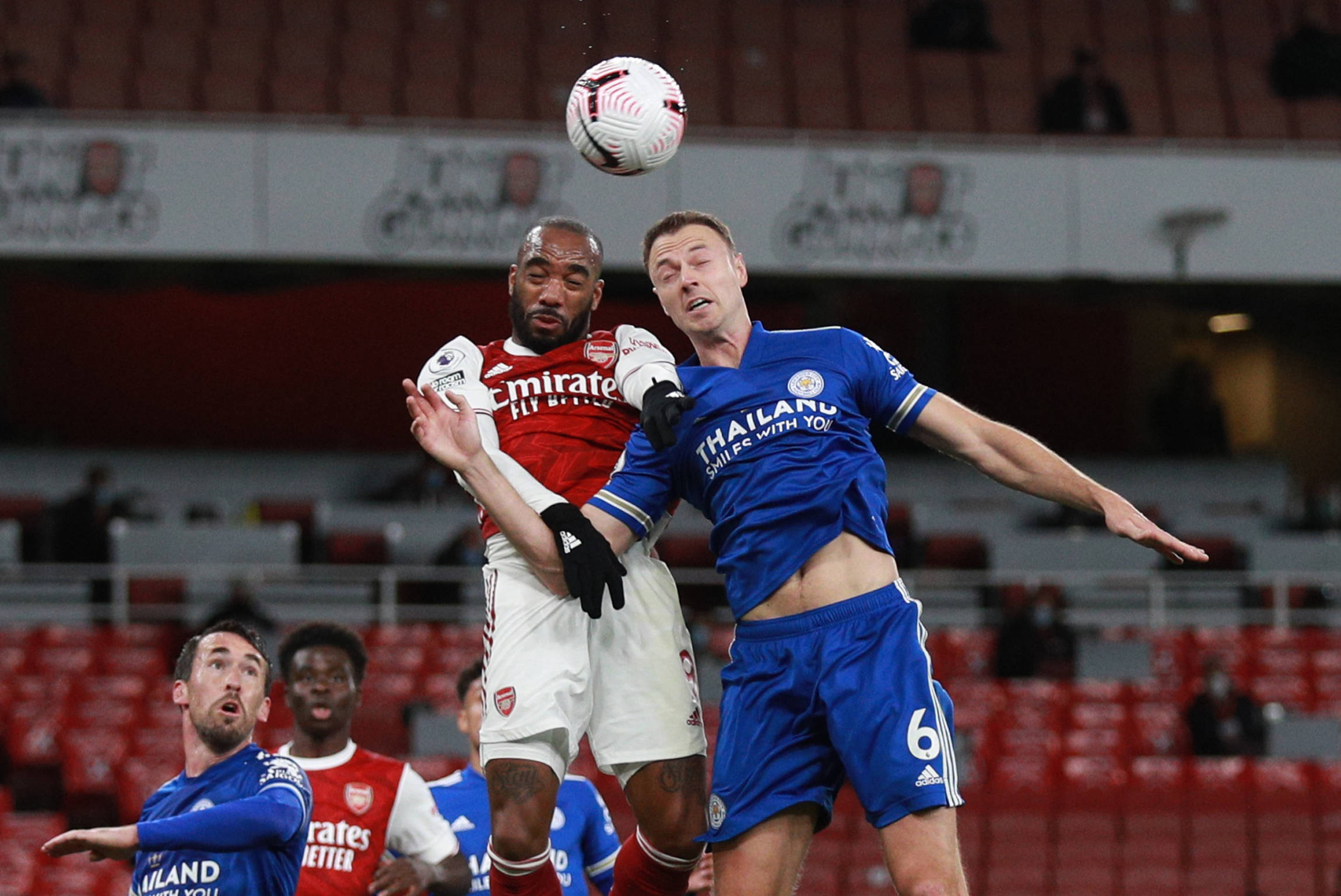 并给了他足 并给了他足