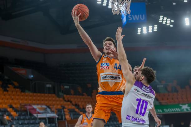 小组赛中 小组赛中