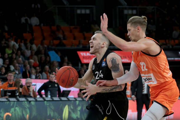 出了全方位 出了全方位